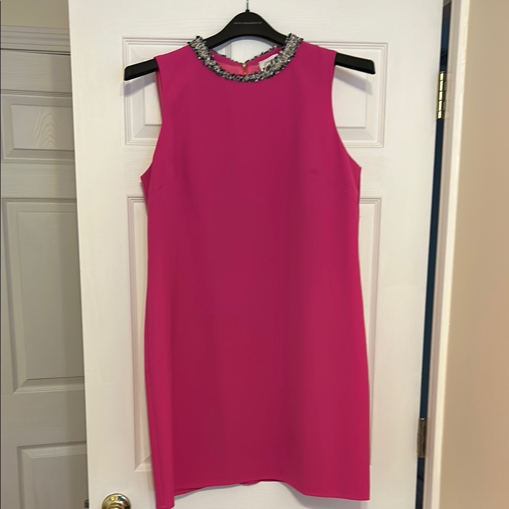 Elegant Pink Sleeveless Dress
